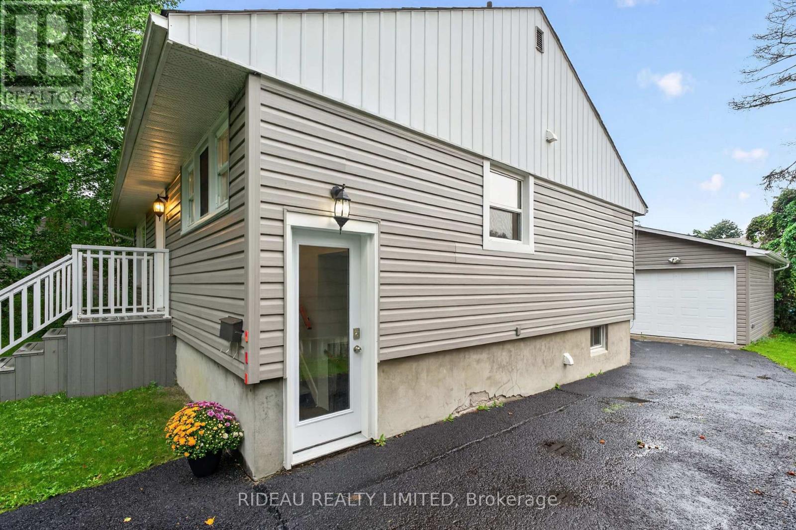 4 Otter Drive, Brockville, Ontario K6V 5R7 - Photo 4 - X13781374