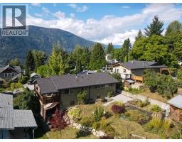 518 Delbruck Street, Nelson, British Columbia