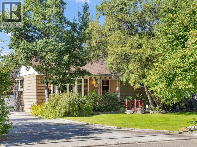 43 CEDAR CRESCENT photo 1