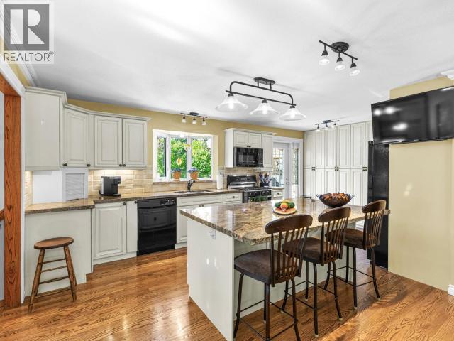 43 CEDAR CRESCENT photo 10