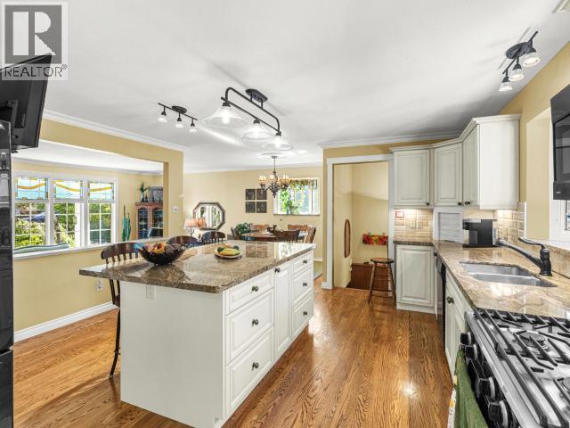 43 CEDAR CRESCENT photo 11