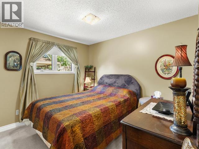 43 CEDAR CRESCENT photo 15