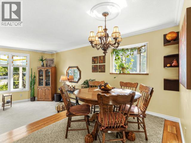 43 CEDAR CRESCENT photo 8