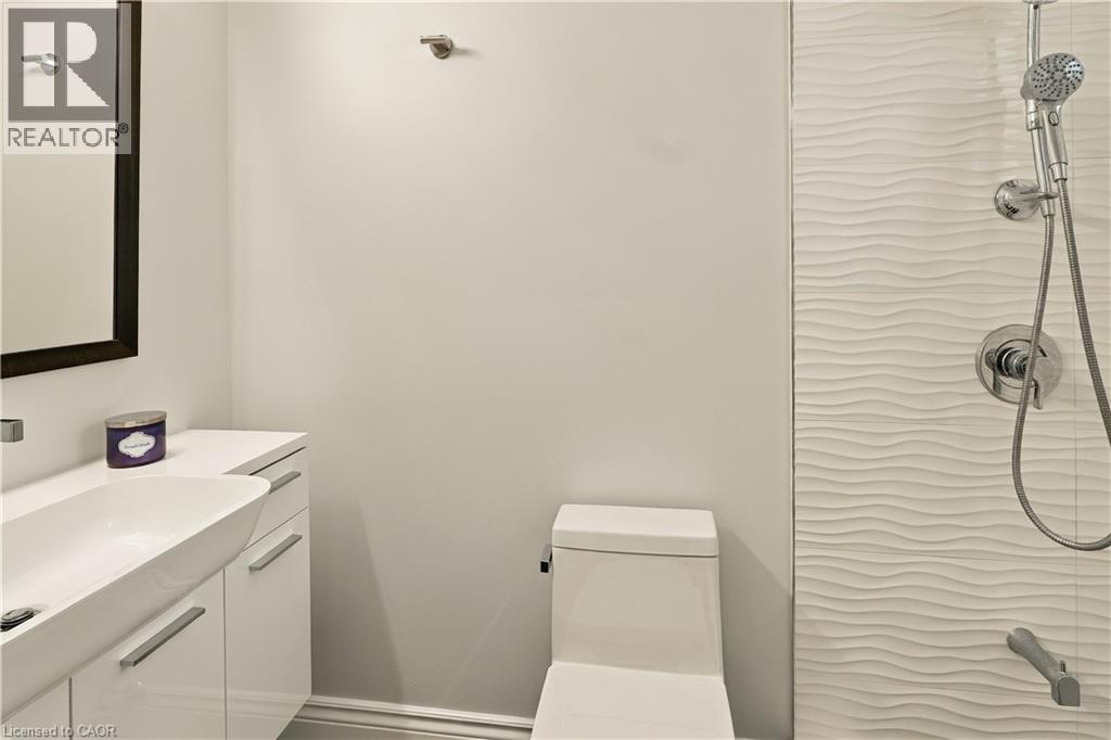 2390 Sinclair Circle, Burlington, Ontario  L7P 3C3 - Photo 20 - 40863224
