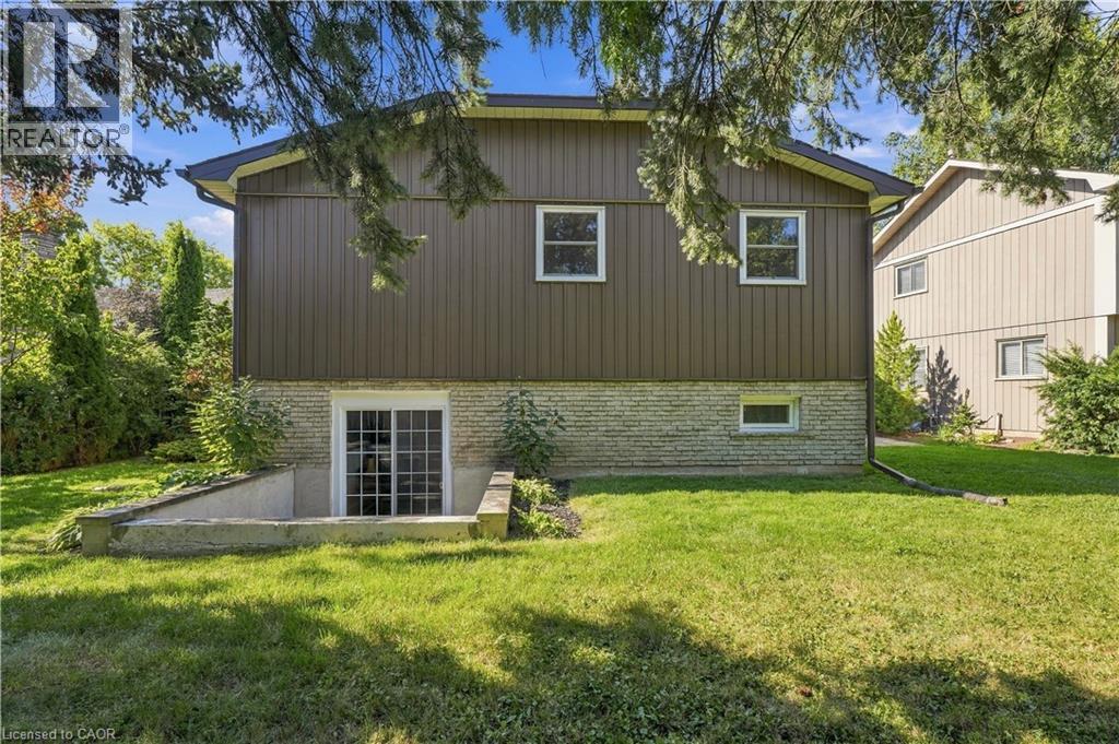 2390 Sinclair Circle, Burlington, Ontario  L7P 3C3 - Photo 43 - 40863224