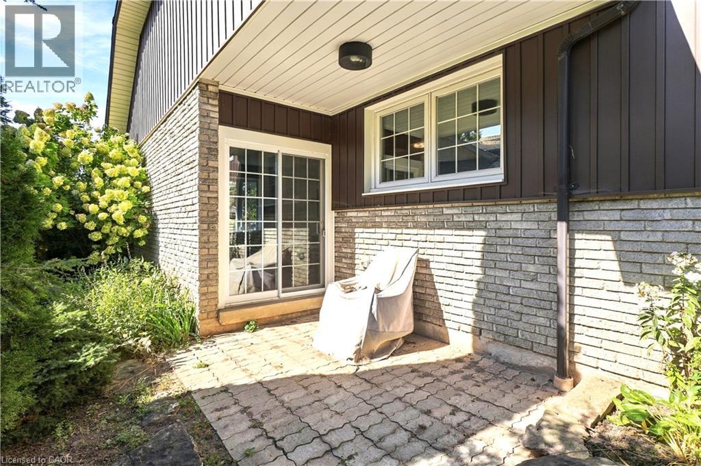 2390 Sinclair Circle, Burlington, Ontario  L7P 3C3 - Photo 45 - 40863224