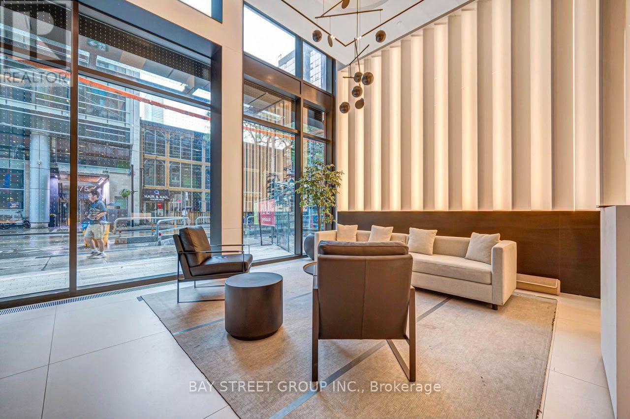 2416 - 400 King Street W, Toronto, Ontario  M5V 1K2 - Photo 2 - C13781304