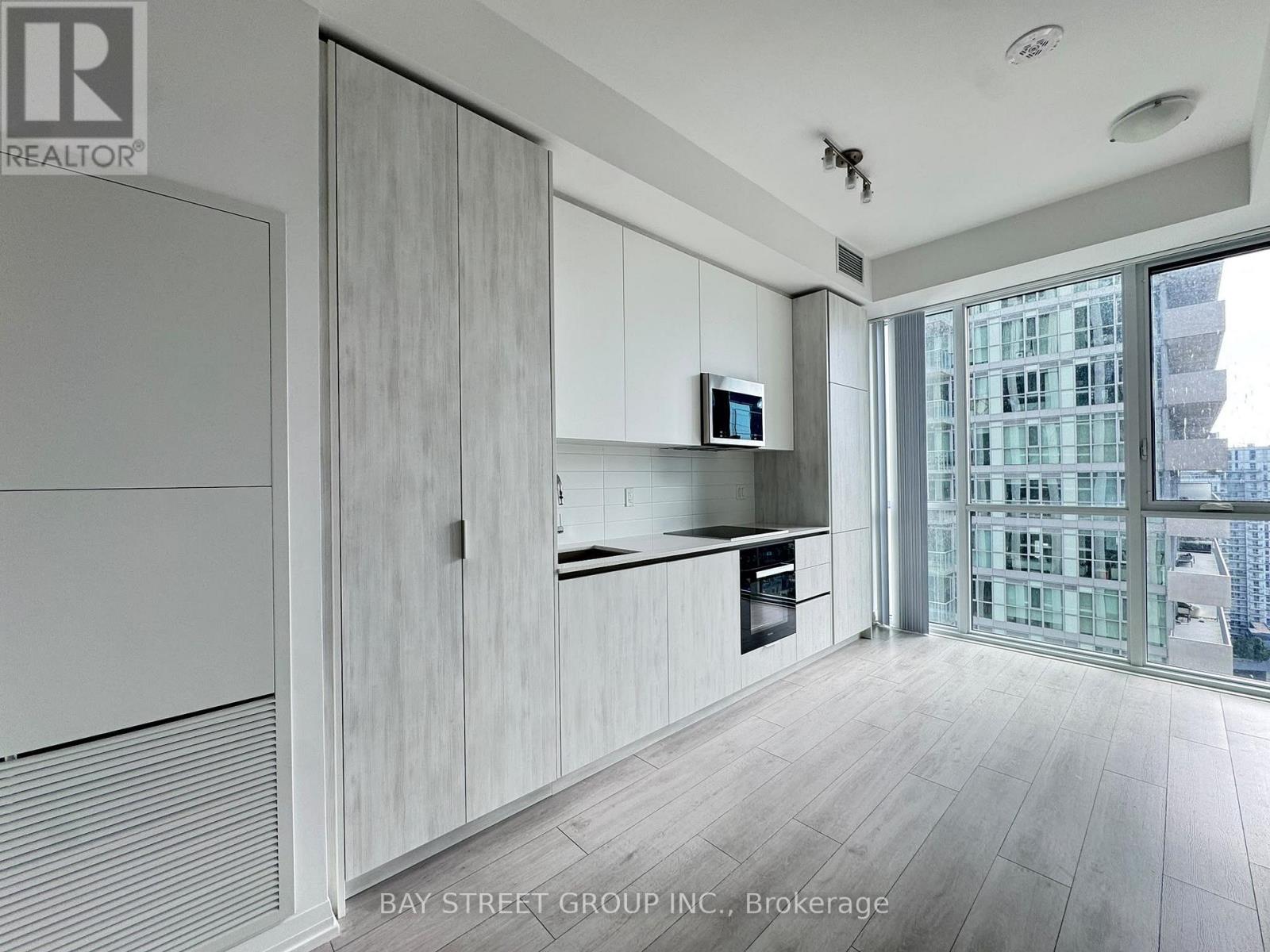 2416 - 400 King Street W, Toronto, Ontario  M5V 1K2 - Photo 6 - C13781304