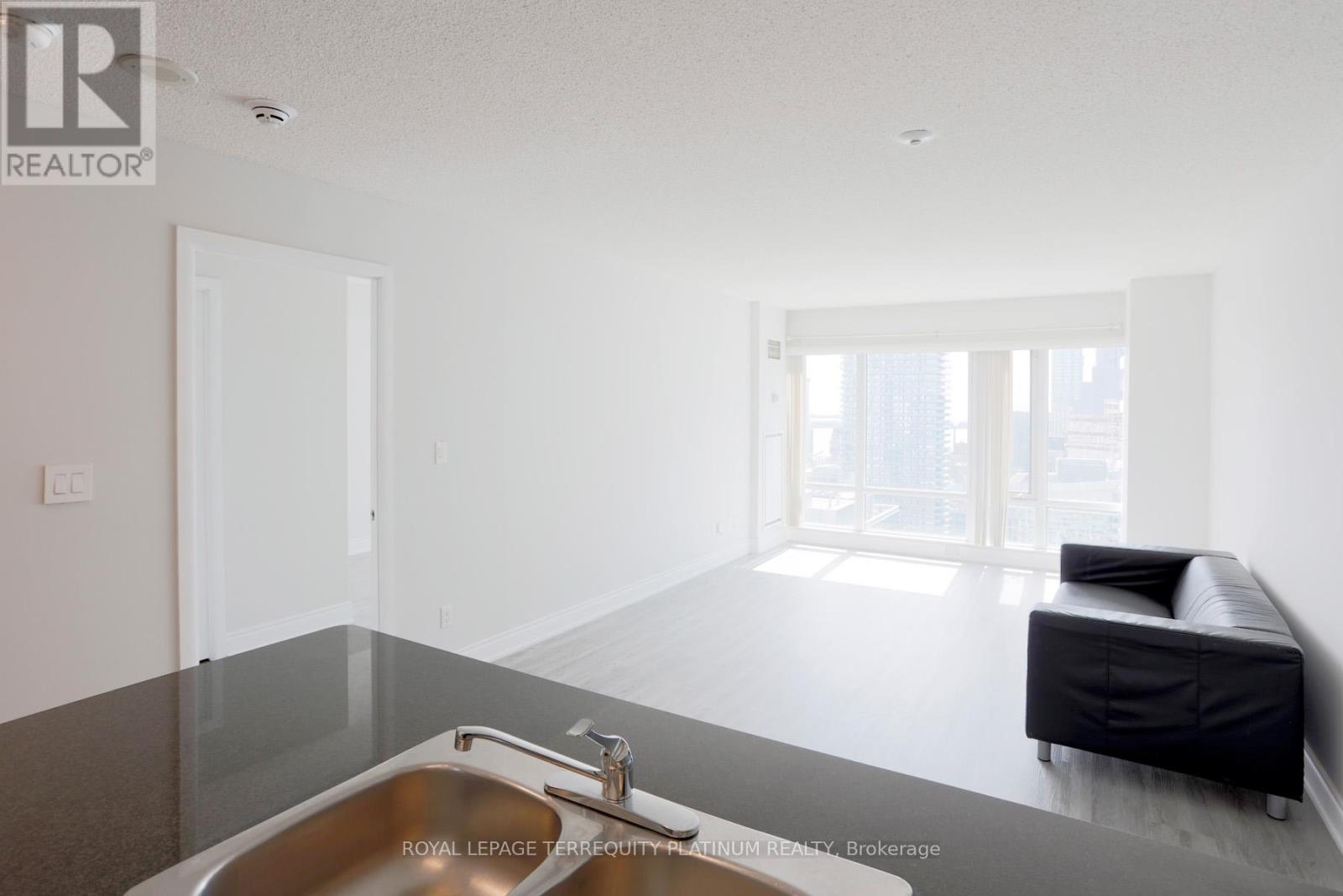 3607 - 210 Victoria Street, Toronto, Ontario  M5B 2R3 - Photo 8 - C13781434