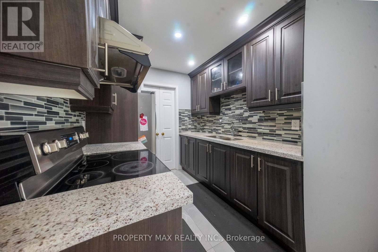 144 Bellrock Drive, Toronto, Ontario  M1V 3G6 - Photo 12 - E13781300
