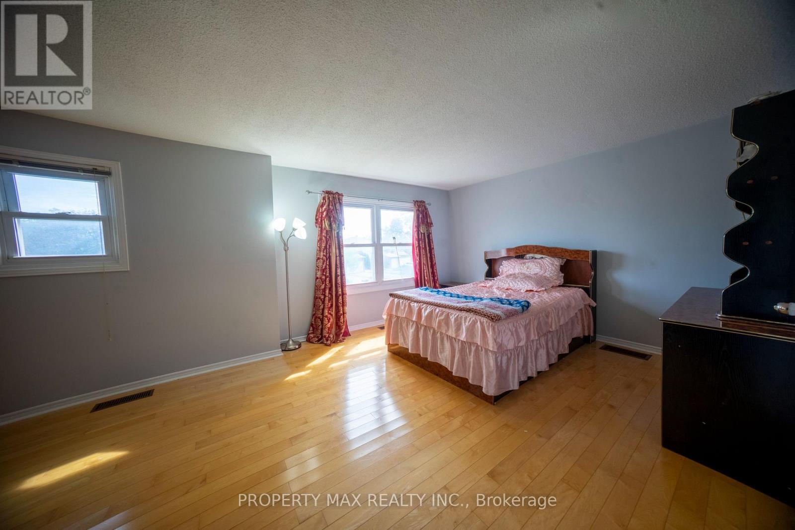 144 Bellrock Drive, Toronto, Ontario  M1V 3G6 - Photo 18 - E13781300