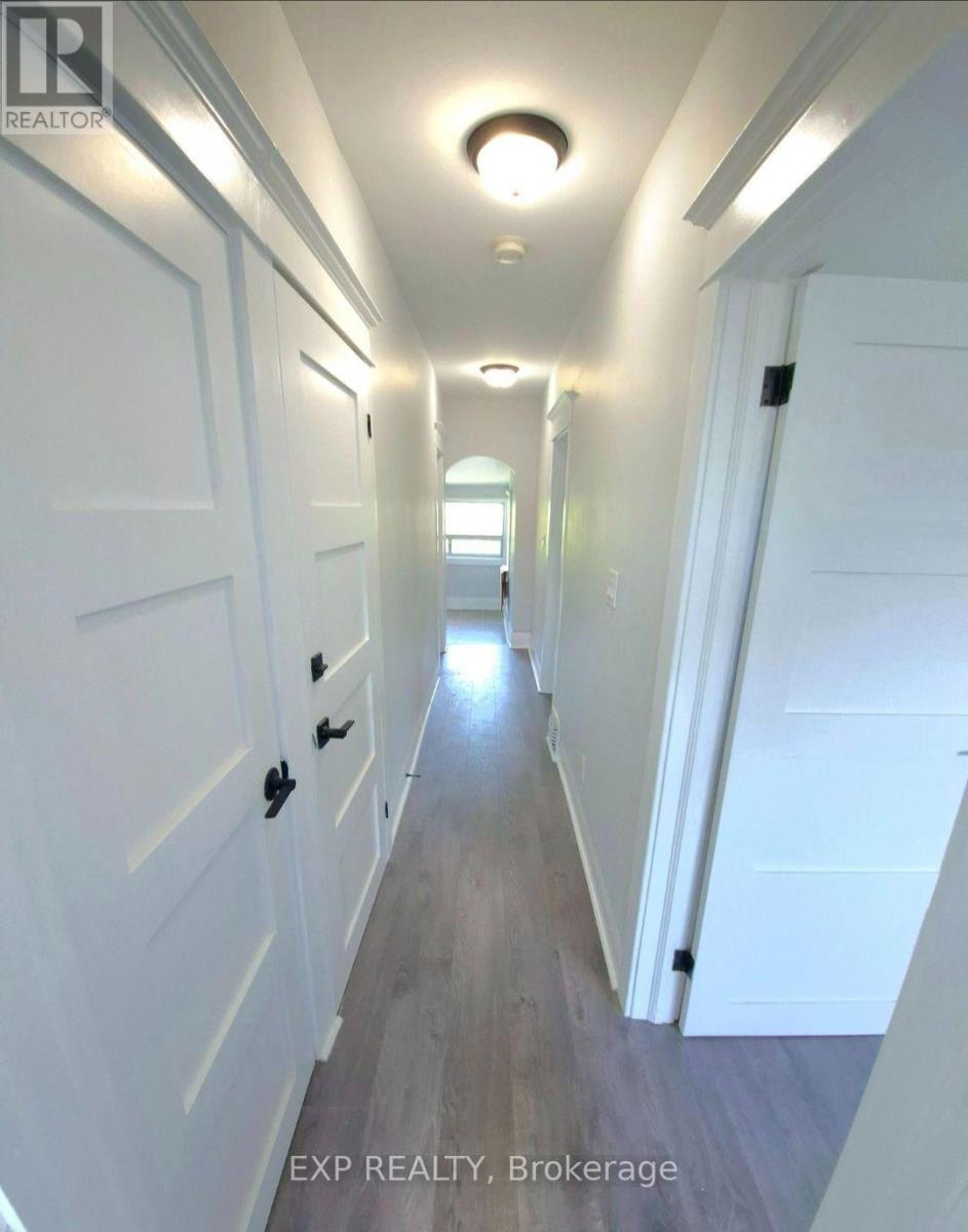 UPPER - 137 GLENMORE ROAD