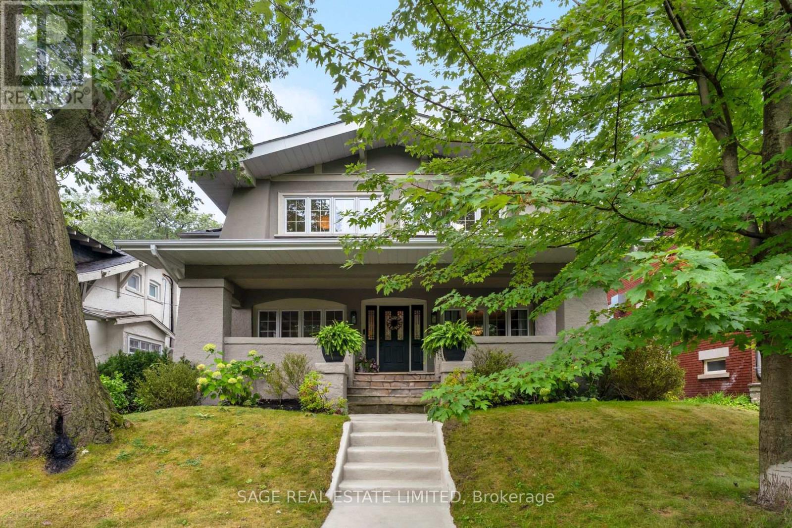 108 KINGSWOOD ROAD, Toronto, Ontario