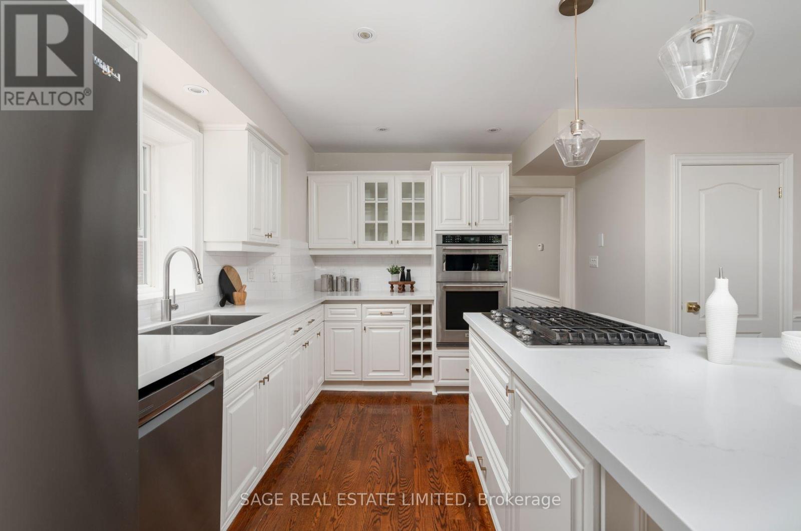 108 Kingswood Road, Toronto, Ontario  M4E 3N5 - Photo 12 - E13781404