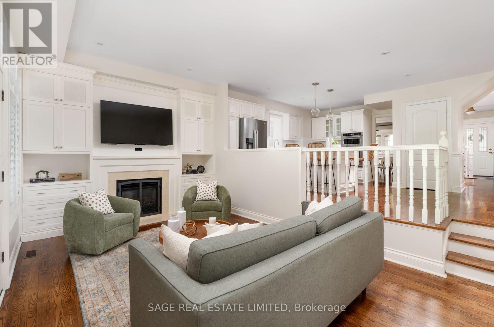 108 Kingswood Road, Toronto, Ontario  M4E 3N5 - Photo 16 - E13781404