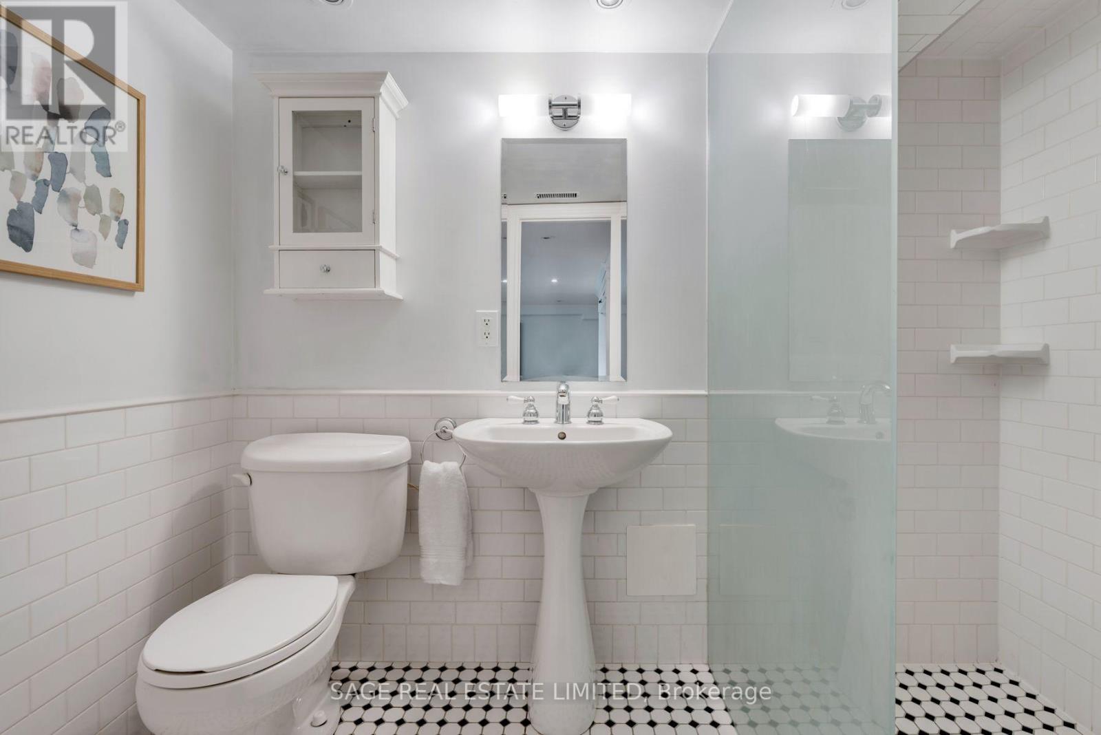 108 Kingswood Road, Toronto, Ontario  M4E 3N5 - Photo 34 - E13781404