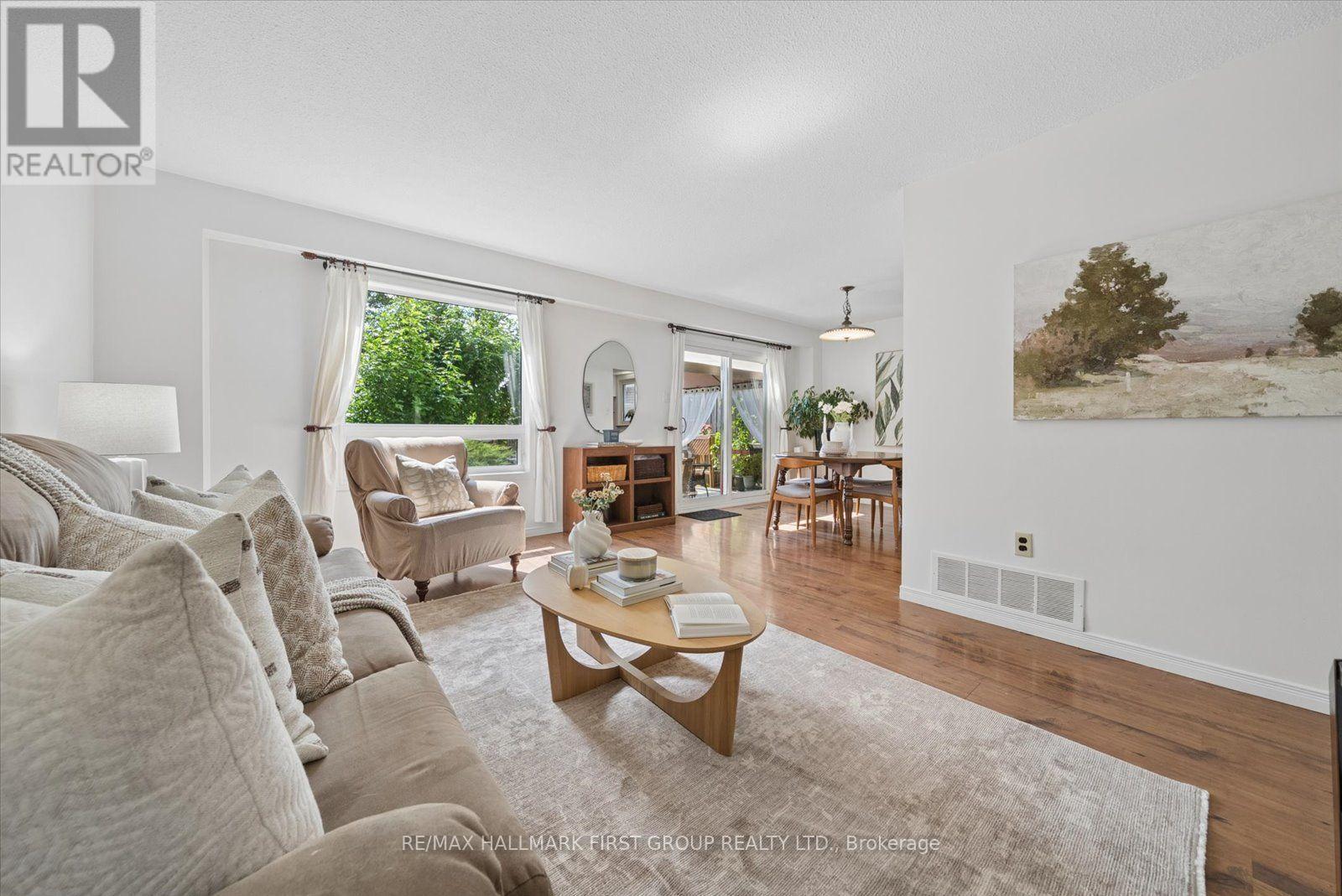648 Creekview Circle, Pickering, Ontario  L1W 2Z7 - Photo 2 - E13781472