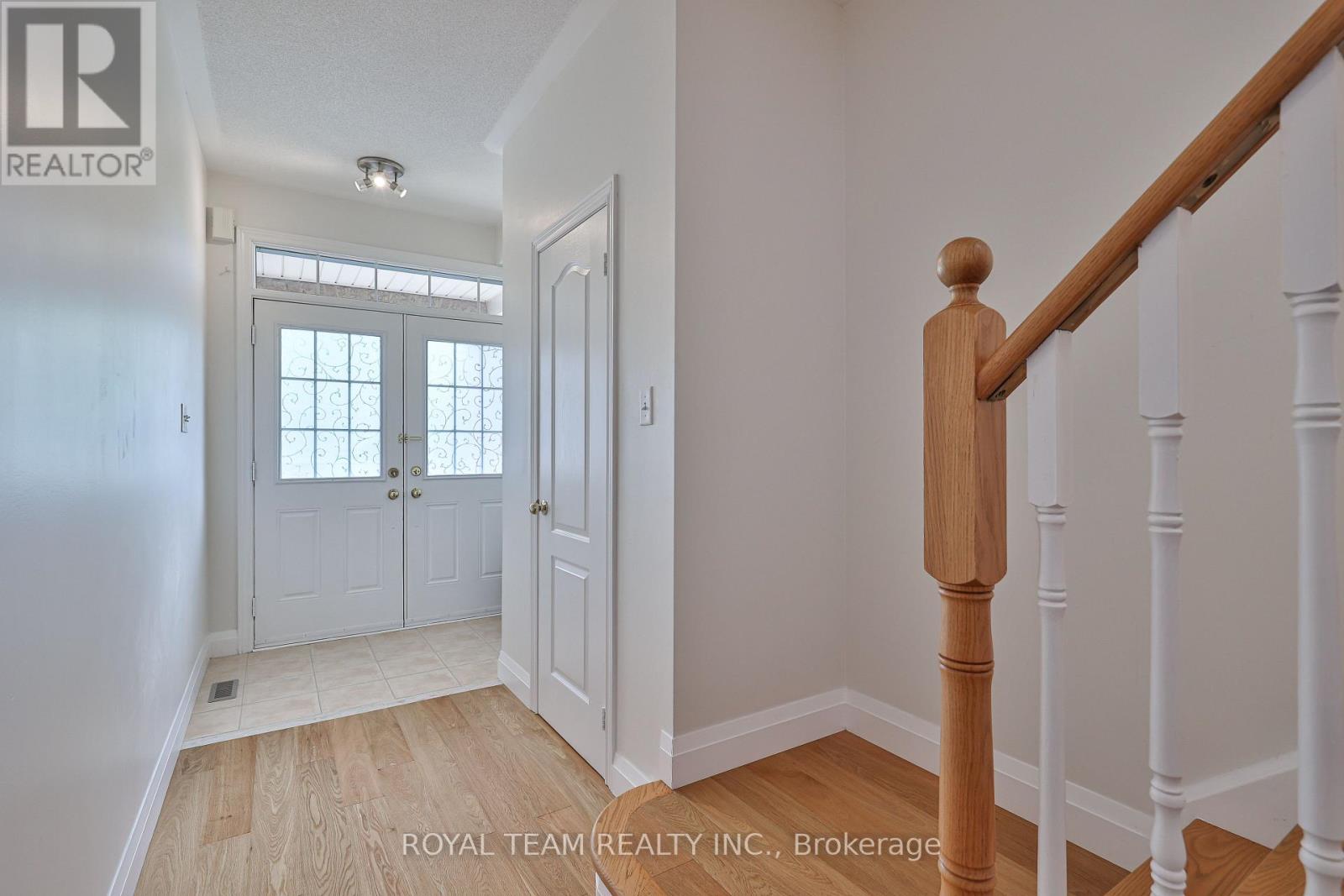 12 Spring Arbour Road, Vaughan, Ontario  L4J 0B7 - Photo 3 - N13781298