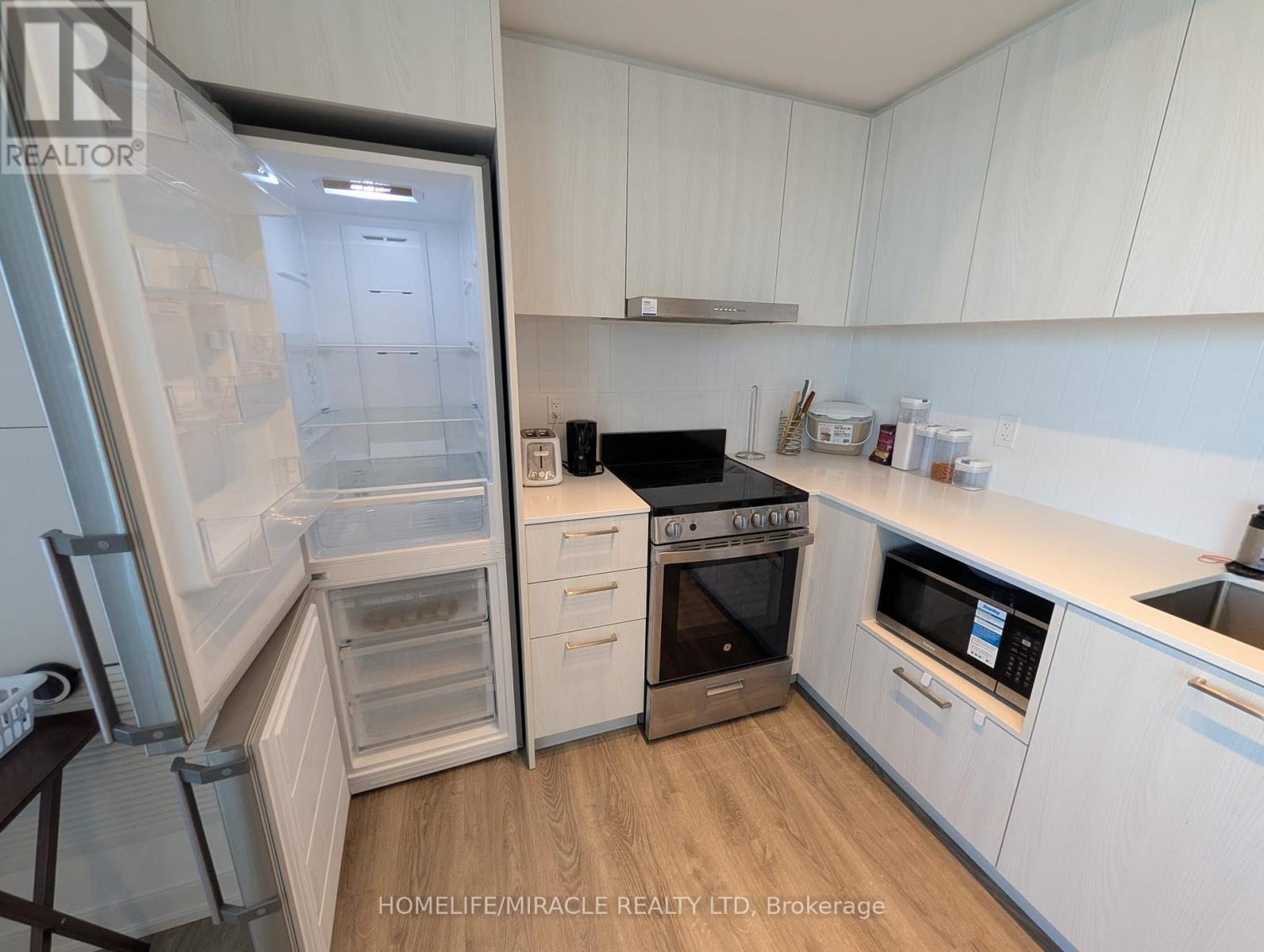 3912 - 195 Commerce Street, Vaughan, Ontario  L4K 5Z7 - Photo 3 - N13781310