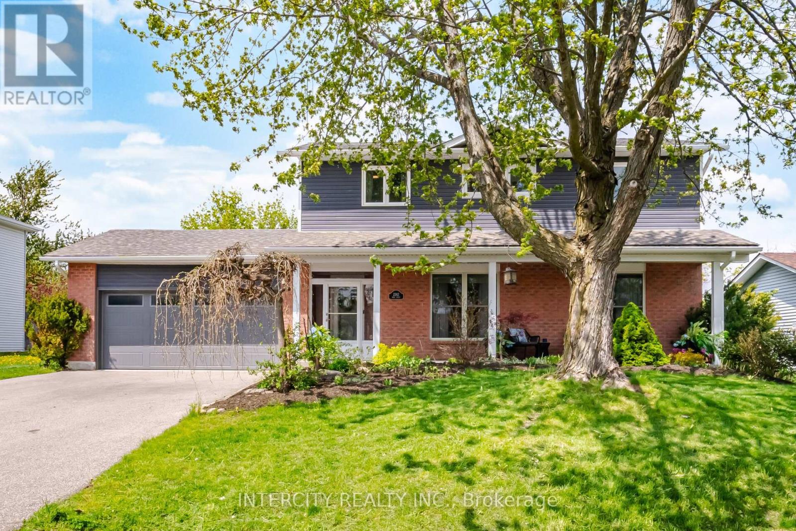 2262 WEBB STREET, Innisfil, Ontario