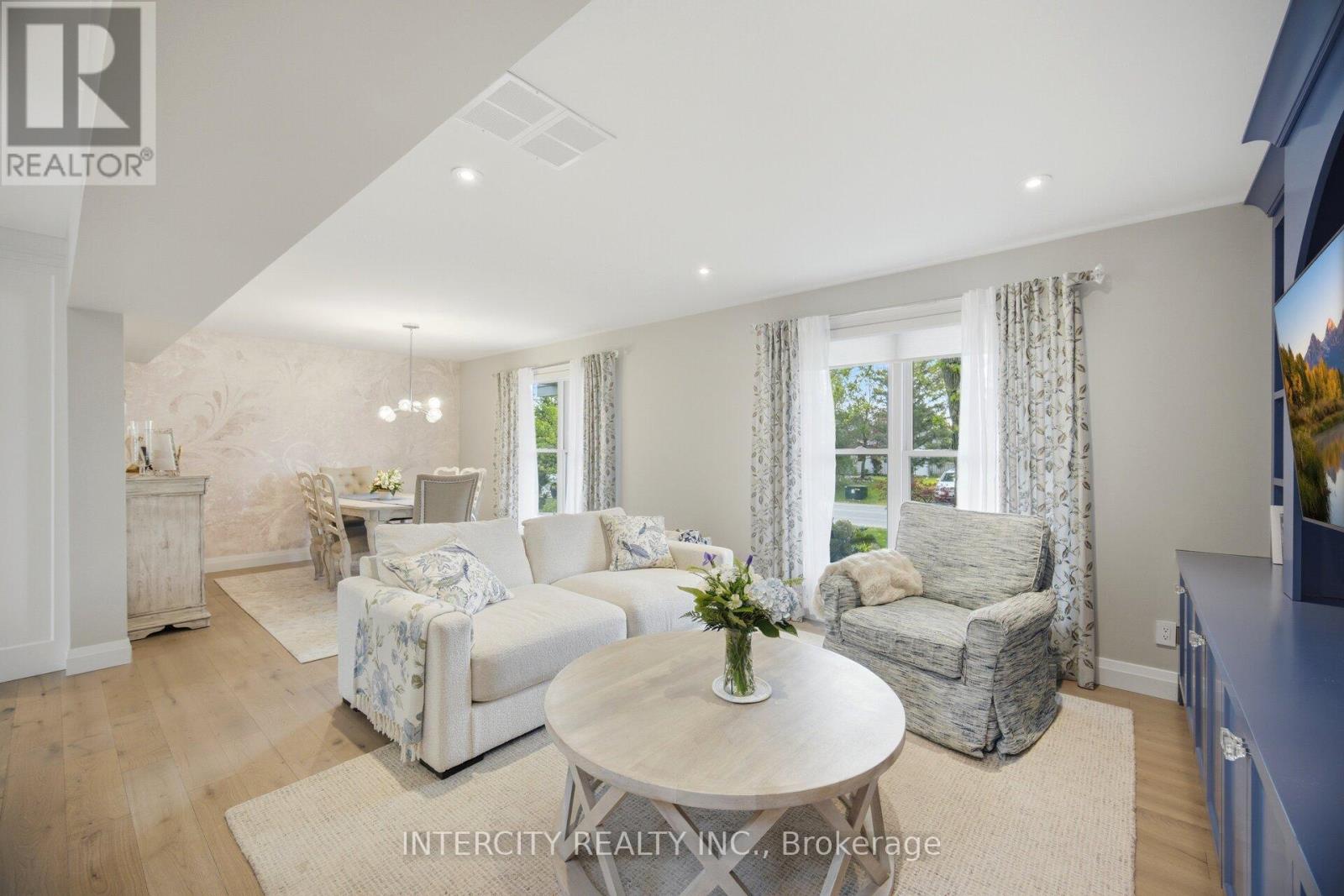 2262 Webb Street, Innisfil, Ontario  L9S 1K7 - Photo 10 - N13781336