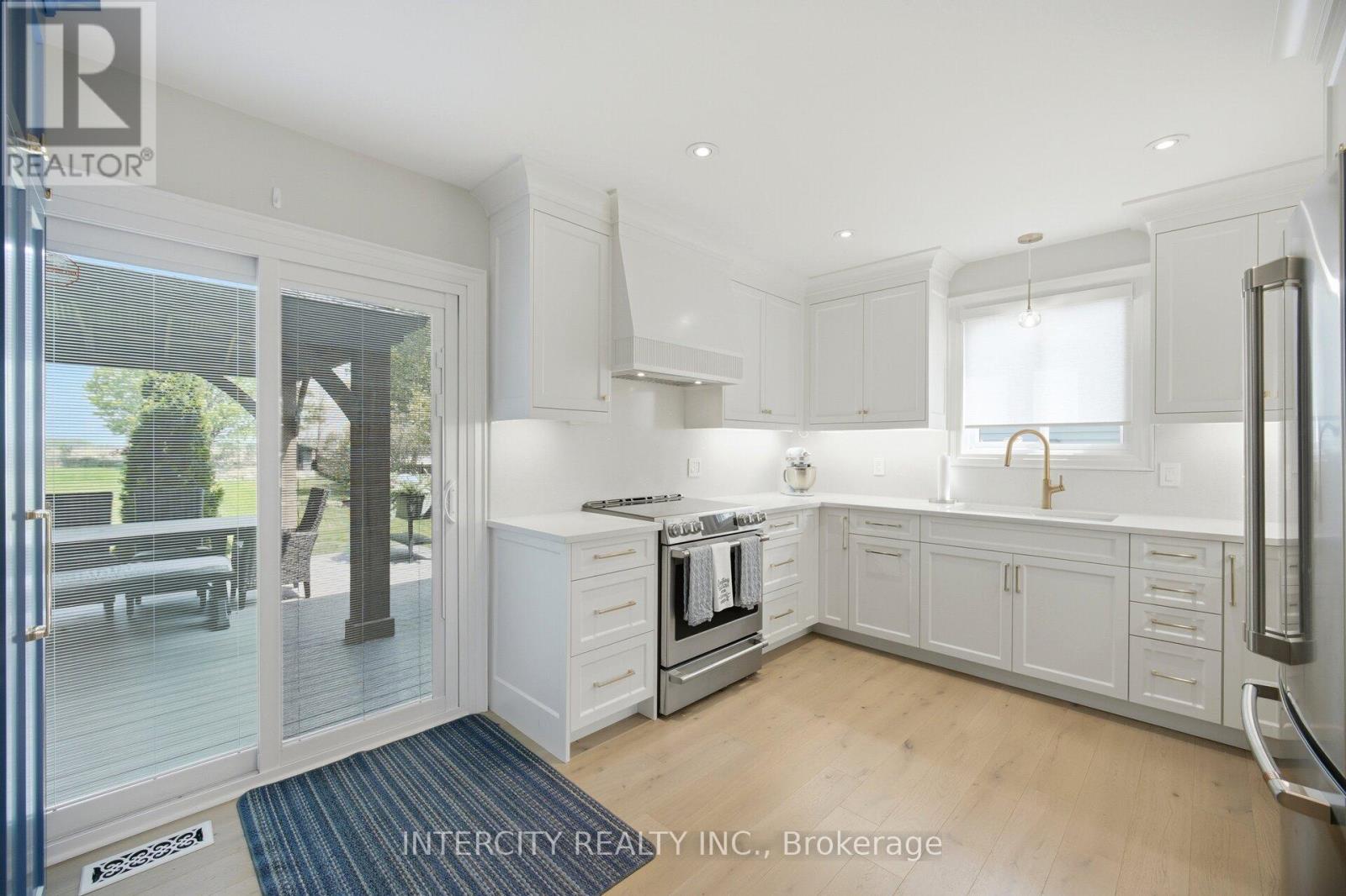 2262 Webb Street, Innisfil, Ontario  L9S 1K7 - Photo 14 - N13781336