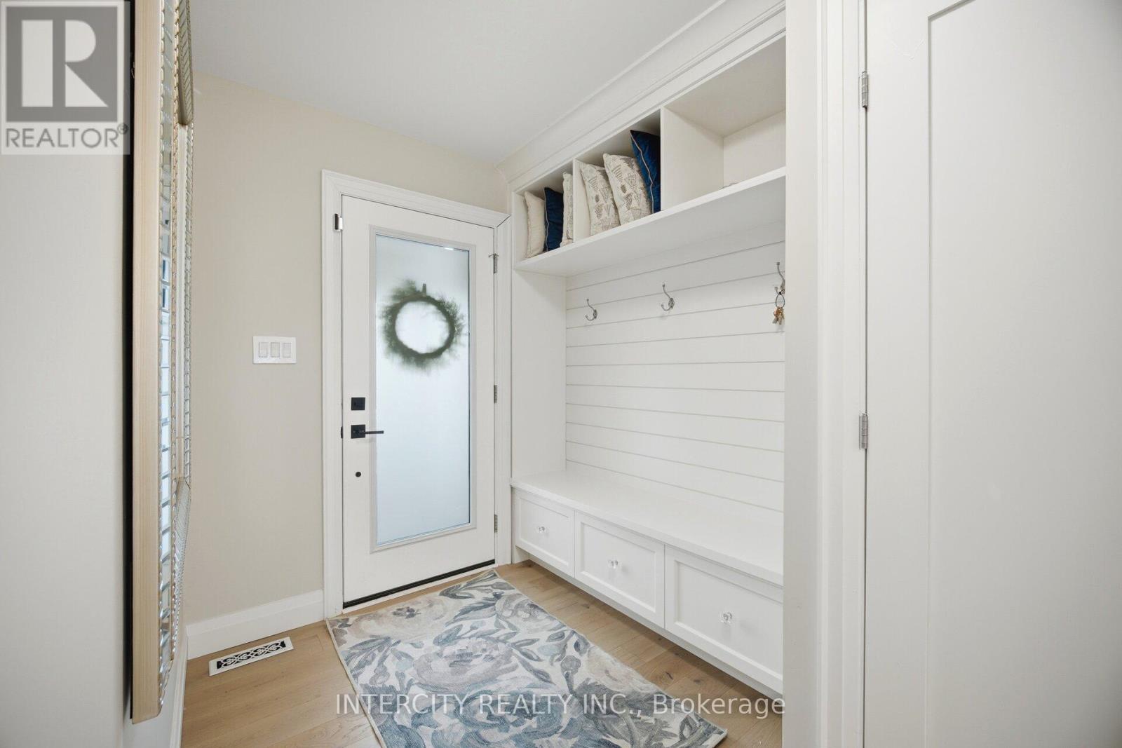2262 Webb Street, Innisfil, Ontario  L9S 1K7 - Photo 5 - N13781336