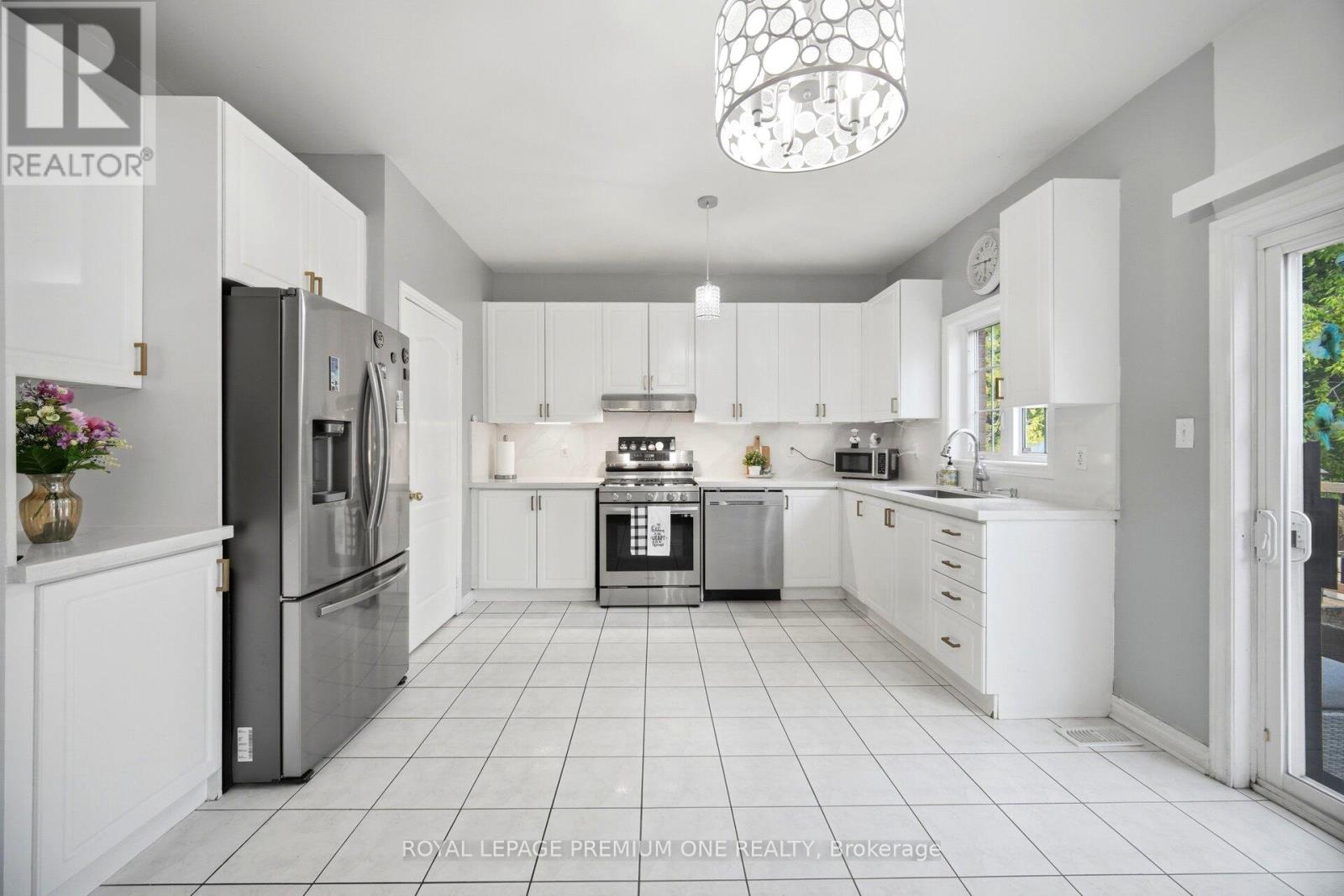 62 Lost Pond Crescent, Whitchurch-Stouffville, Ontario  L4A 0R4 - Photo 13 - N13781344
