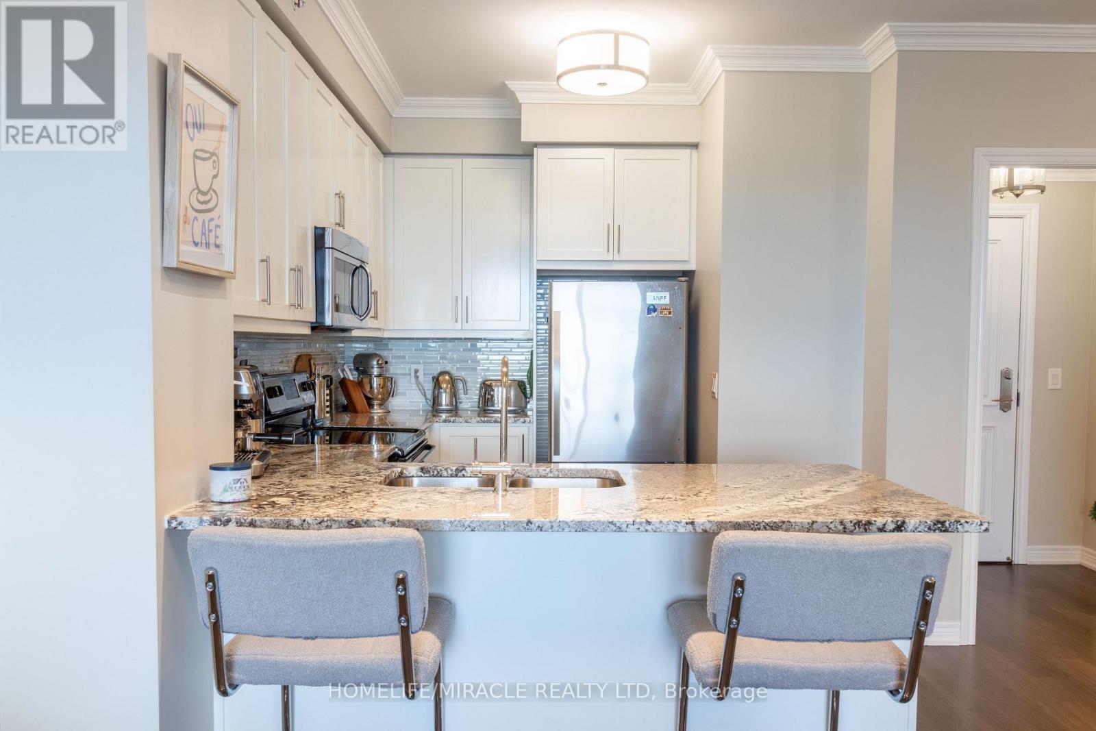1410 - 9255 Jane Street, Vaughan (Maple), Ontario  L6A 0K1 - Photo 8 - N13781400