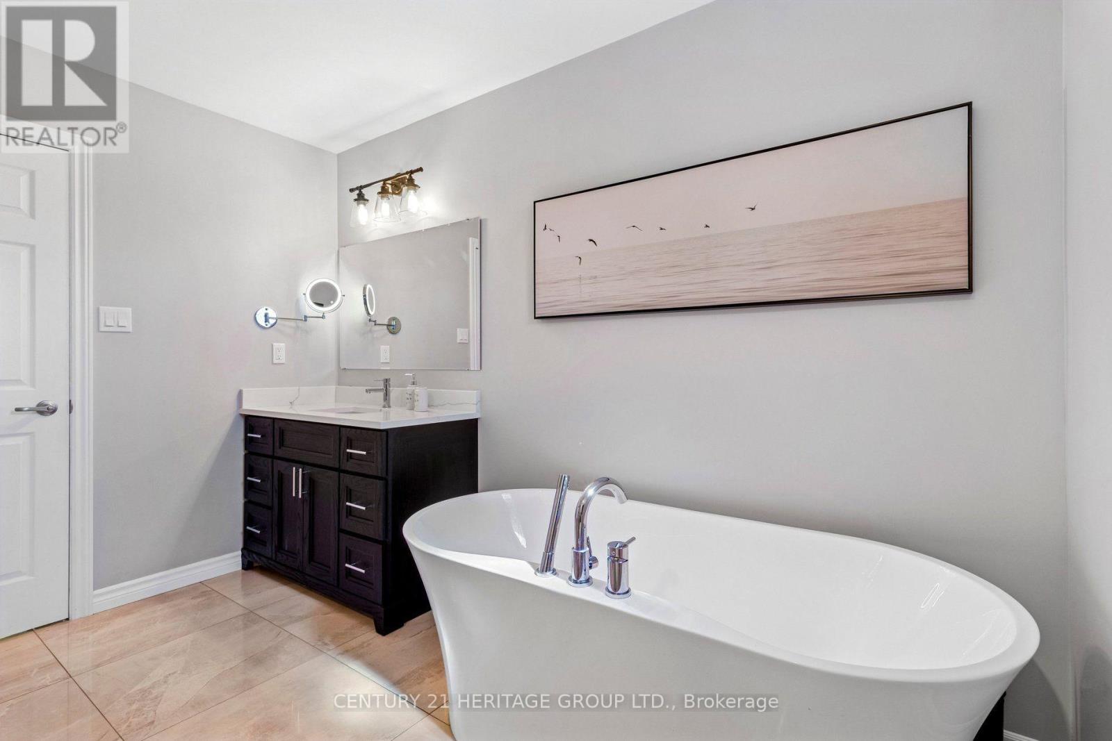 117 Mccauley Court, Newmarket, Ontario  L3Y 7W2 - Photo 30 - N13781422