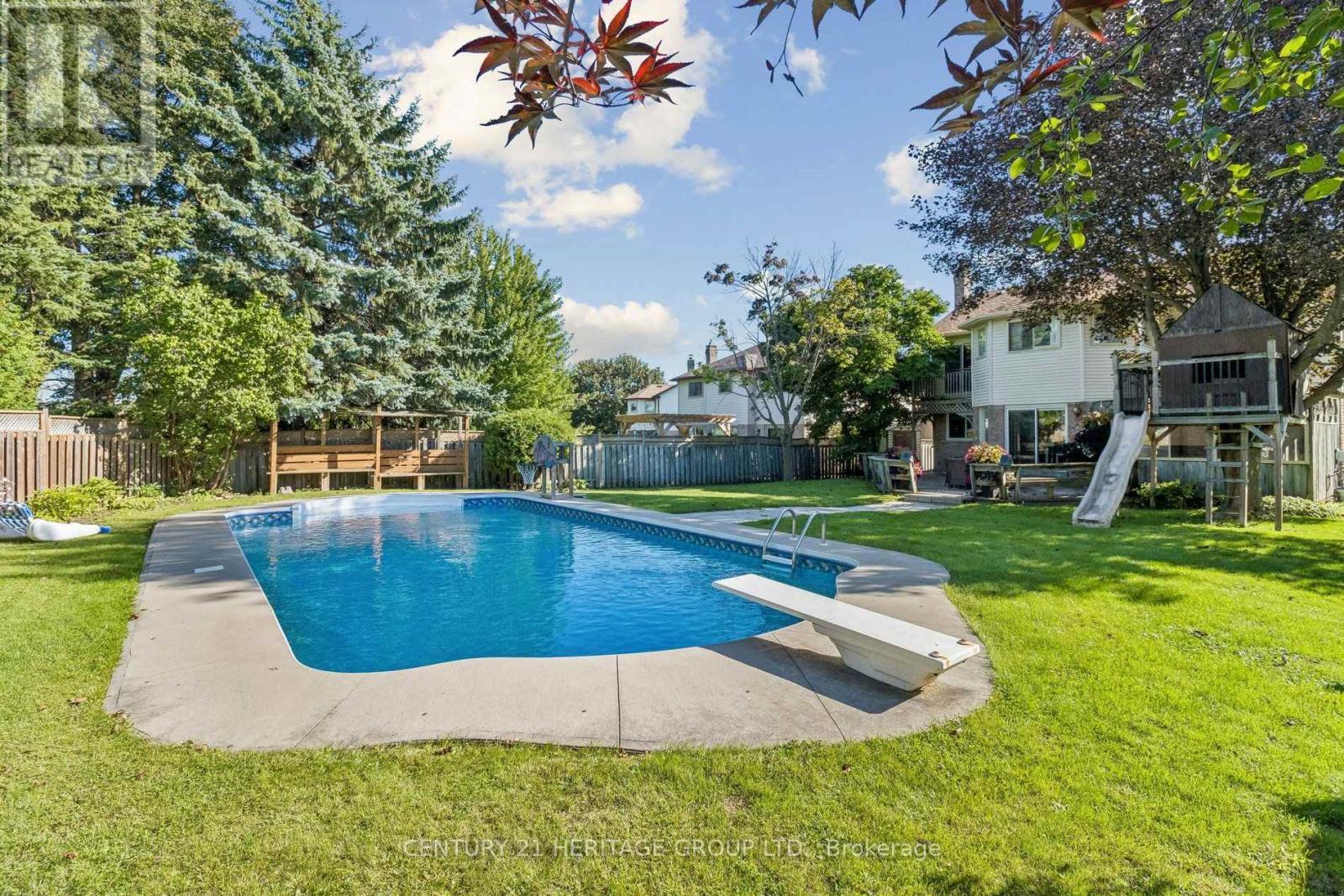 117 Mccauley Court, Newmarket, Ontario  L3Y 7W2 - Photo 45 - N13781422