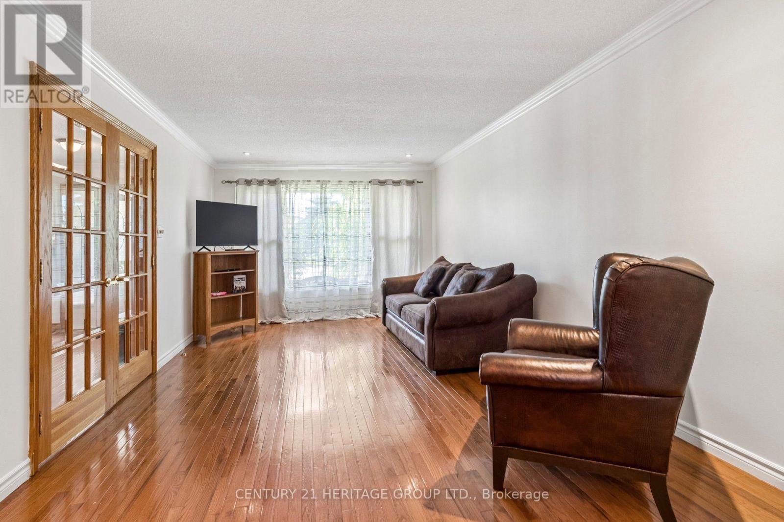 117 Mccauley Court, Newmarket, Ontario  L3Y 7W2 - Photo 7 - N13781422