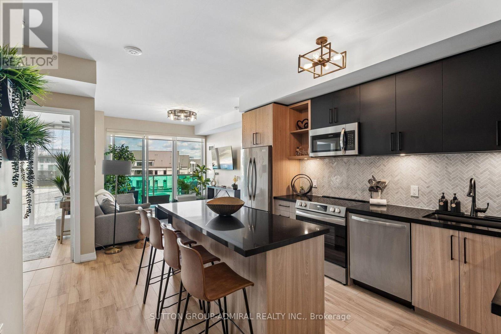 422 - 333 Sunseeker Avenue, Innisfil, Ontario  L9S 0R6 - Photo 4 - N13781446