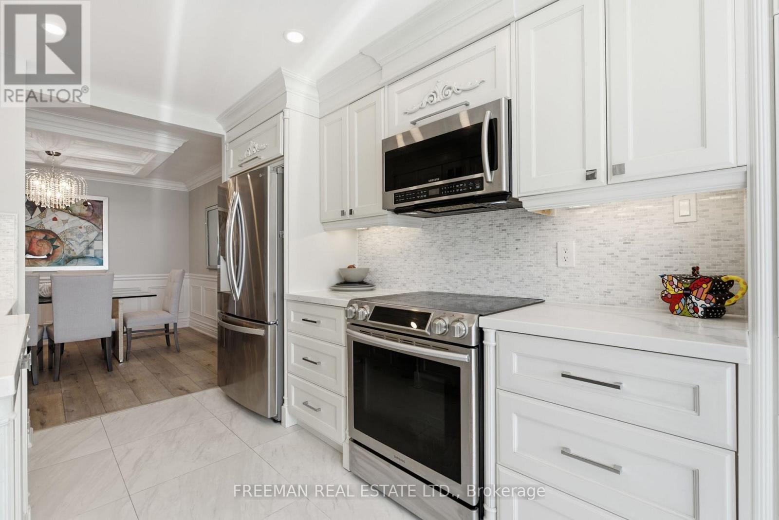 612 - 120 Promenade Circle, Vaughan, Ontario  L4J 7W9 - Photo 9 - N13781510