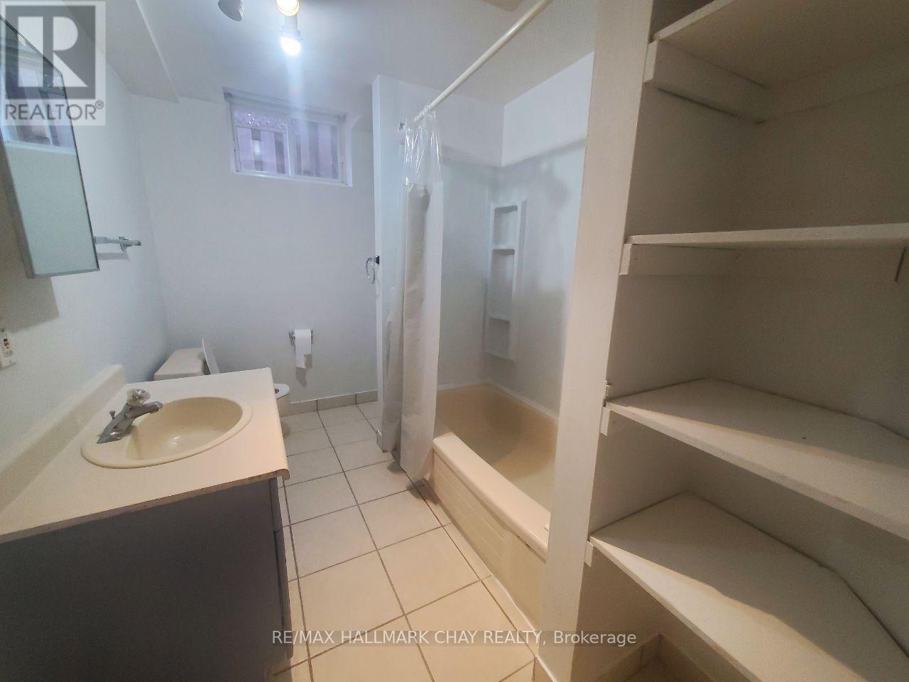 23 Morton Crescent, Barrie (West Bayfield), Ontario  L4N 7T4 - Photo 21 - S13781504