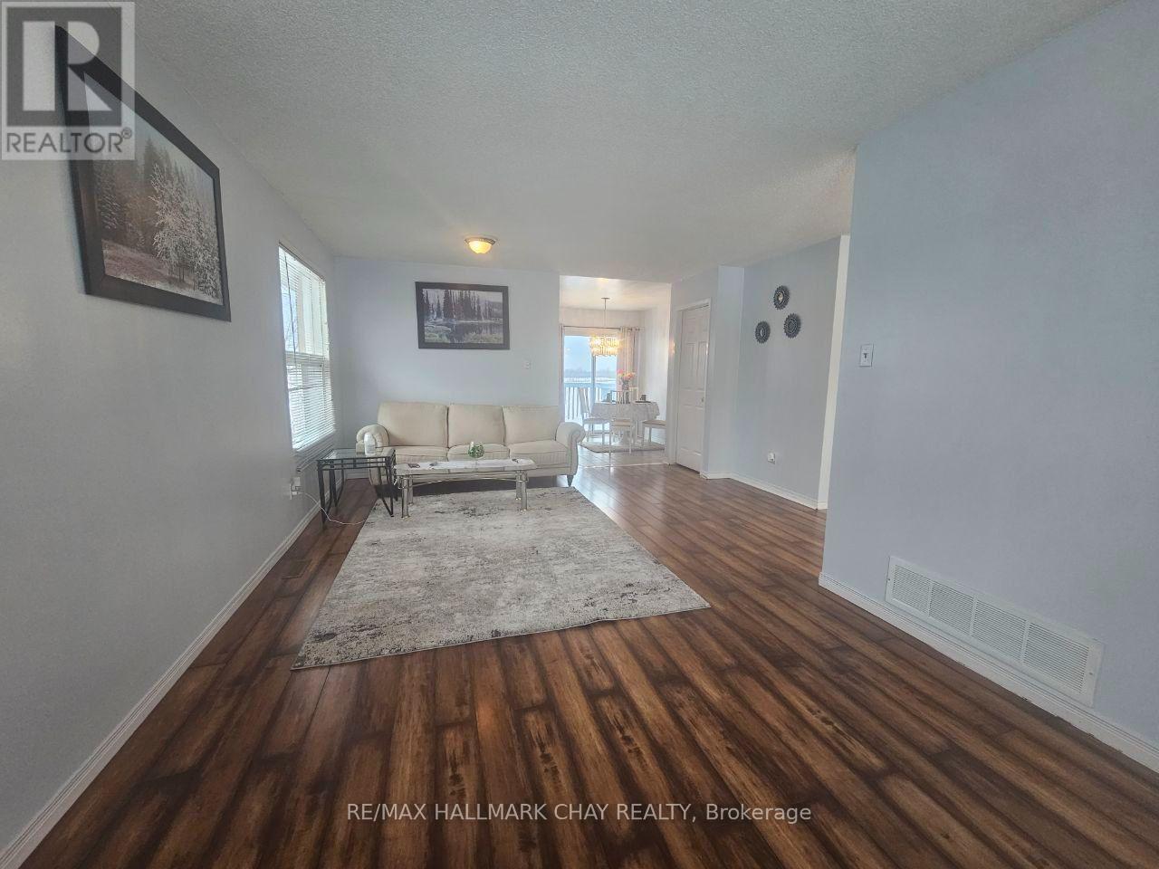 23 Morton Crescent, Barrie (West Bayfield), Ontario  L4N 7T4 - Photo 4 - S13781504