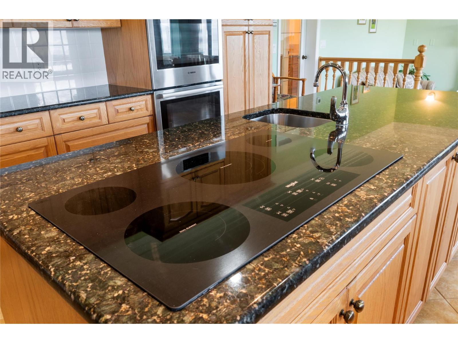 3801 65 Street NW, Salmon Arm, British Columbia  V1E 3A8 - Photo 30 - 10400644