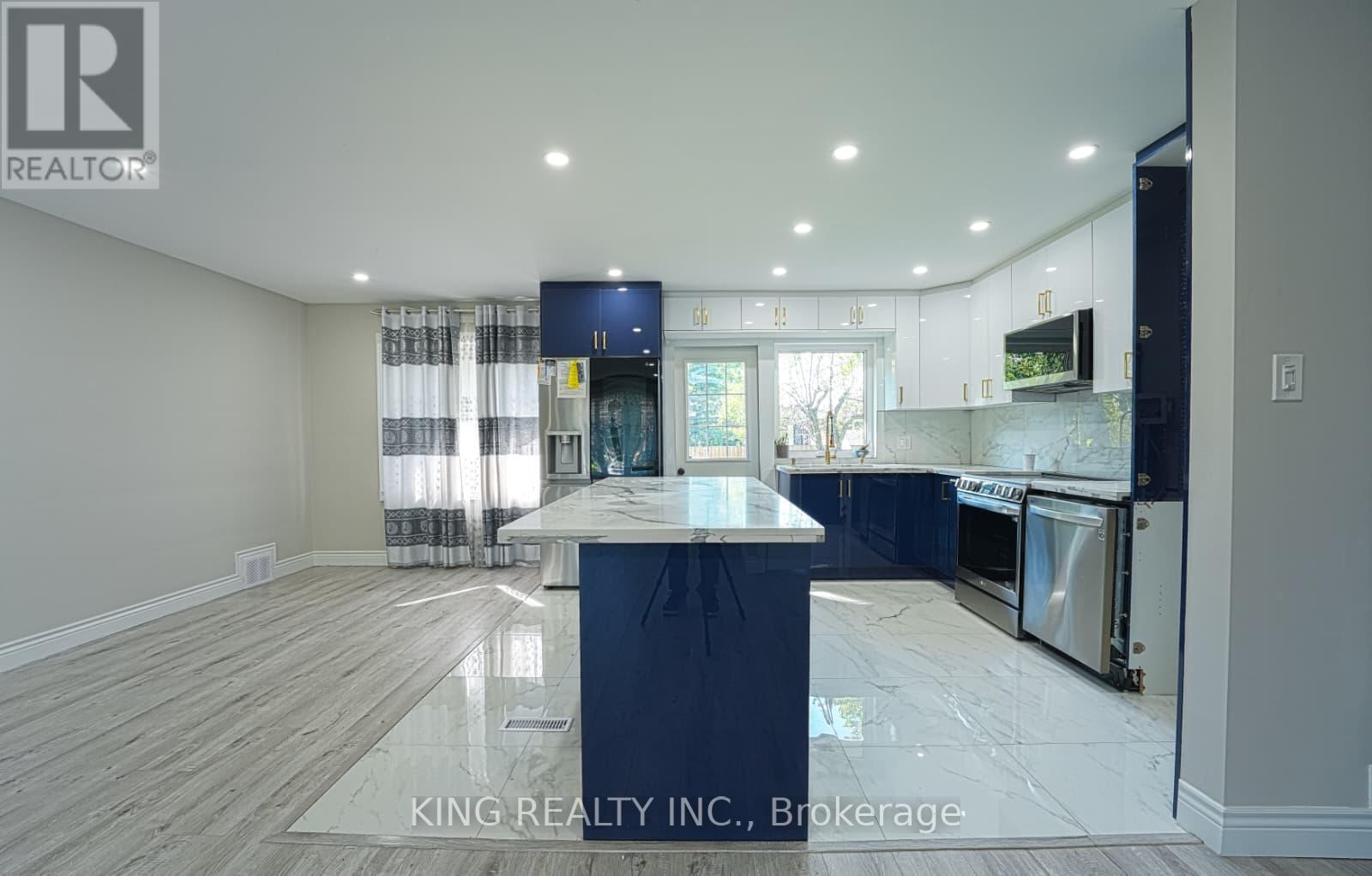 87 Elvaston Drive, Toronto, Ontario  M4A 1N7 - Photo 4 - C13655194