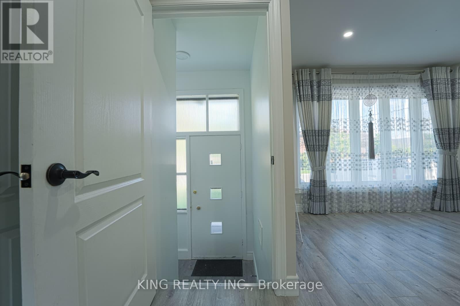 87 Elvaston Drive, Toronto, Ontario  M4A 1N7 - Photo 10 - C13655194
