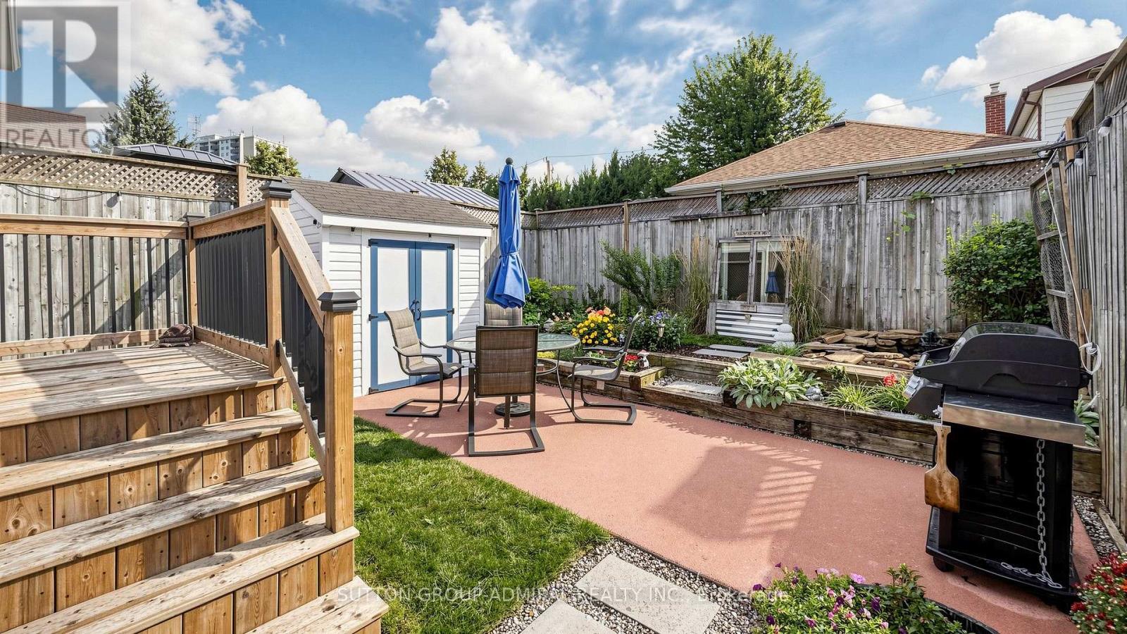12 Laxis Avenue, Toronto, Ontario  M6M 2K5 - Photo 30 - W13781230
