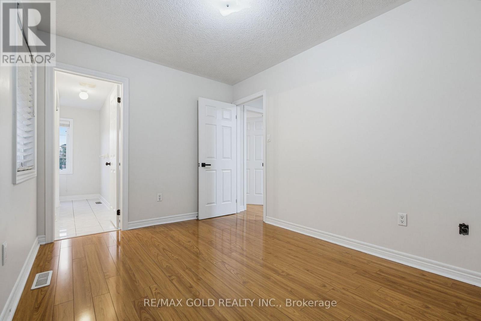 75 Watsonbrook Drive, Brampton, Ontario  L6R 0R3 - Photo 15 - W13781238