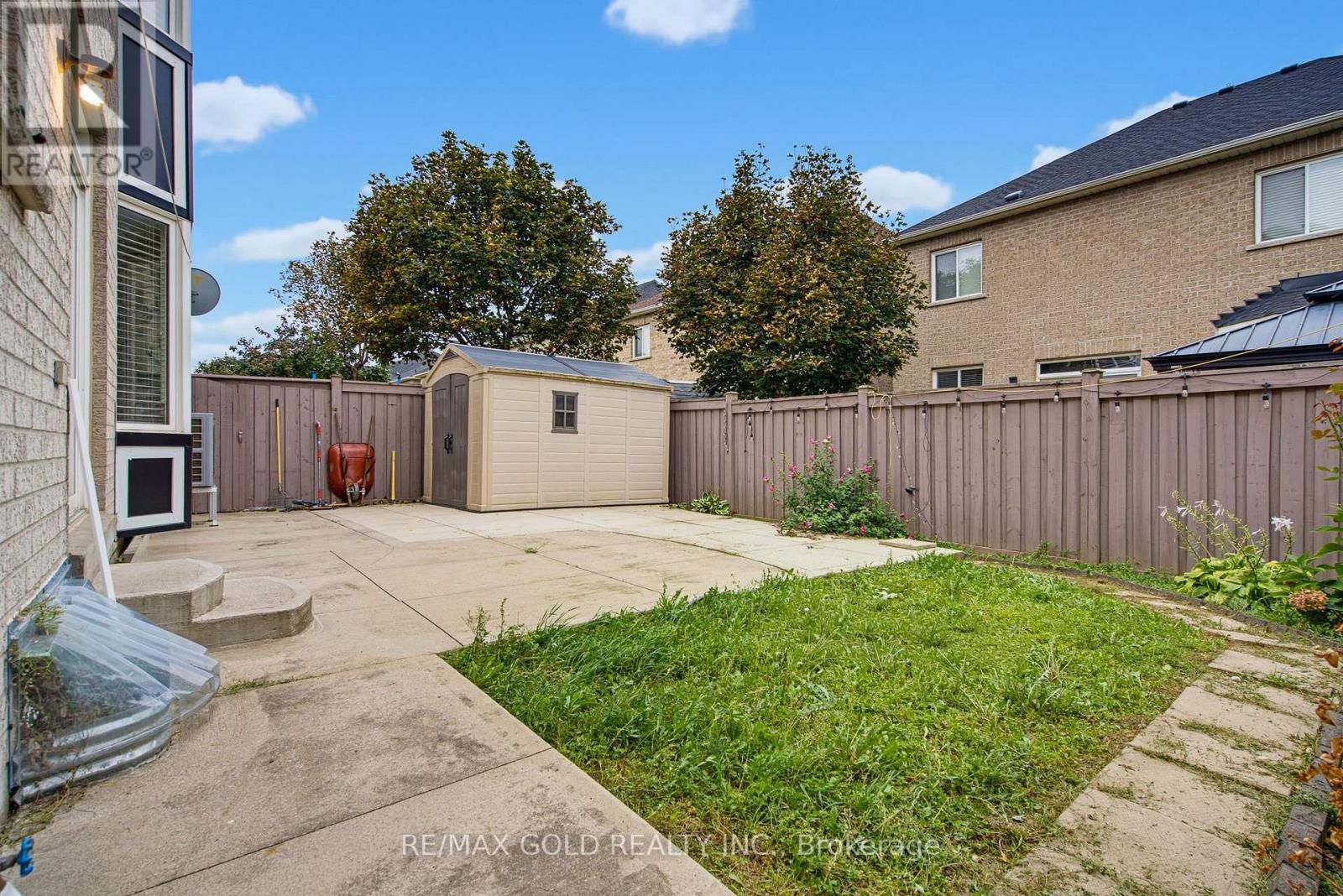 75 Watsonbrook Drive, Brampton, Ontario  L6R 0R3 - Photo 36 - W13781238