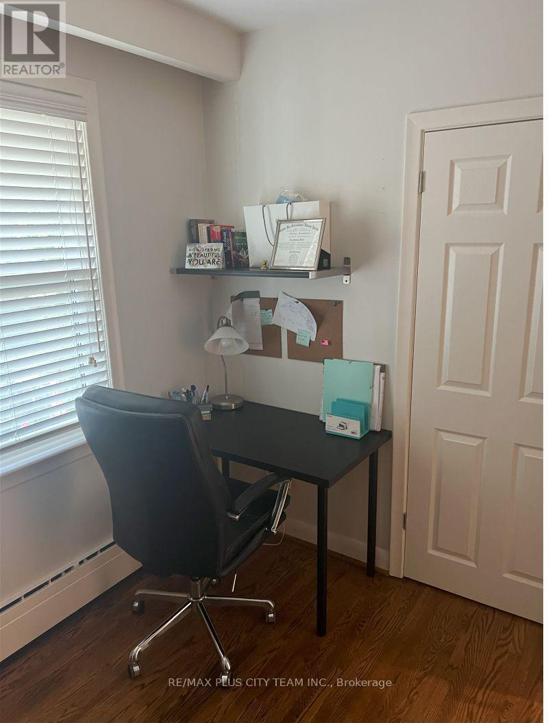 Unit 3 - 9 Thirty Fifth Street, Toronto, Ontario  M8W 3J8 - Photo 2 - W13781240