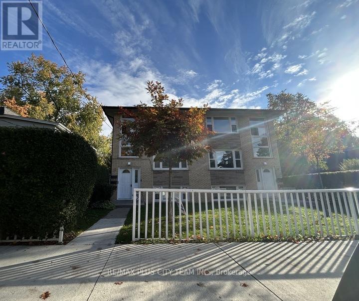 UNIT 1 - 11 THIRTY FIFTH STREET