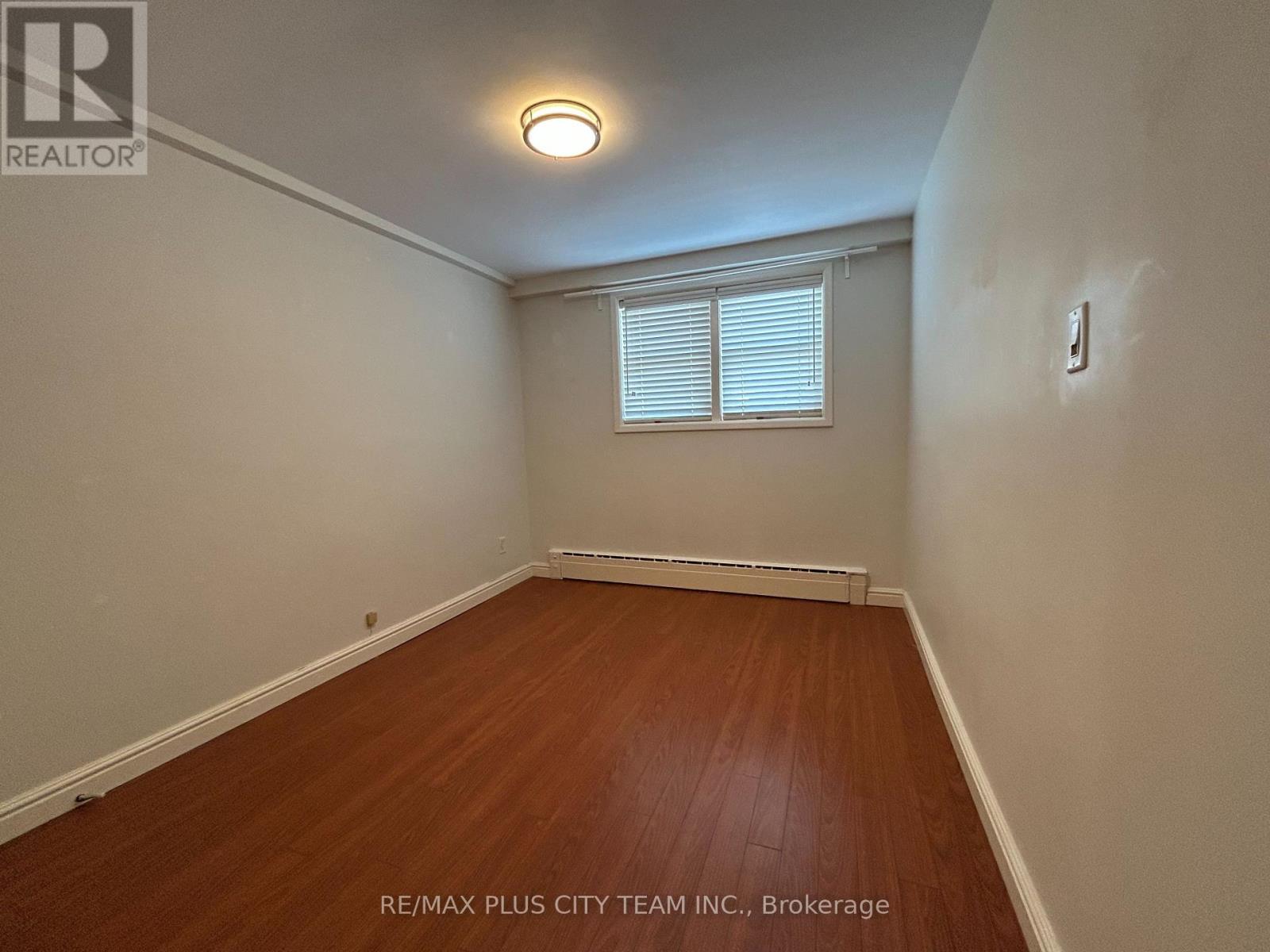 Unit 1 - 11 Thirty Fifth Street, Toronto, Ontario  M8W 3J8 - Photo 5 - W13781264