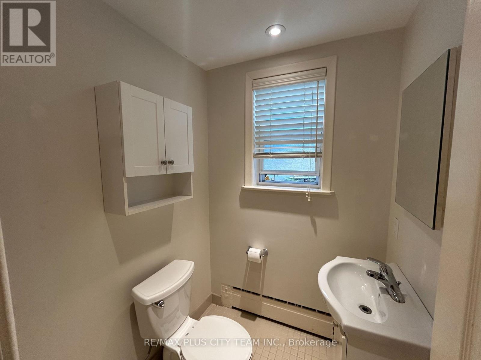 Unit 1 - 11 Thirty Fifth Street, Toronto, Ontario  M8W 3J8 - Photo 6 - W13781264