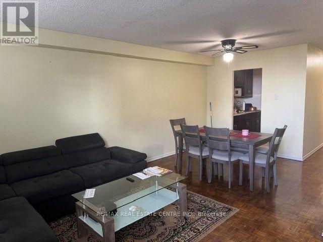 715 - 4 Lisa Street W, Brampton, Ontario  L6T 4B6 - Photo 7 - W13781316