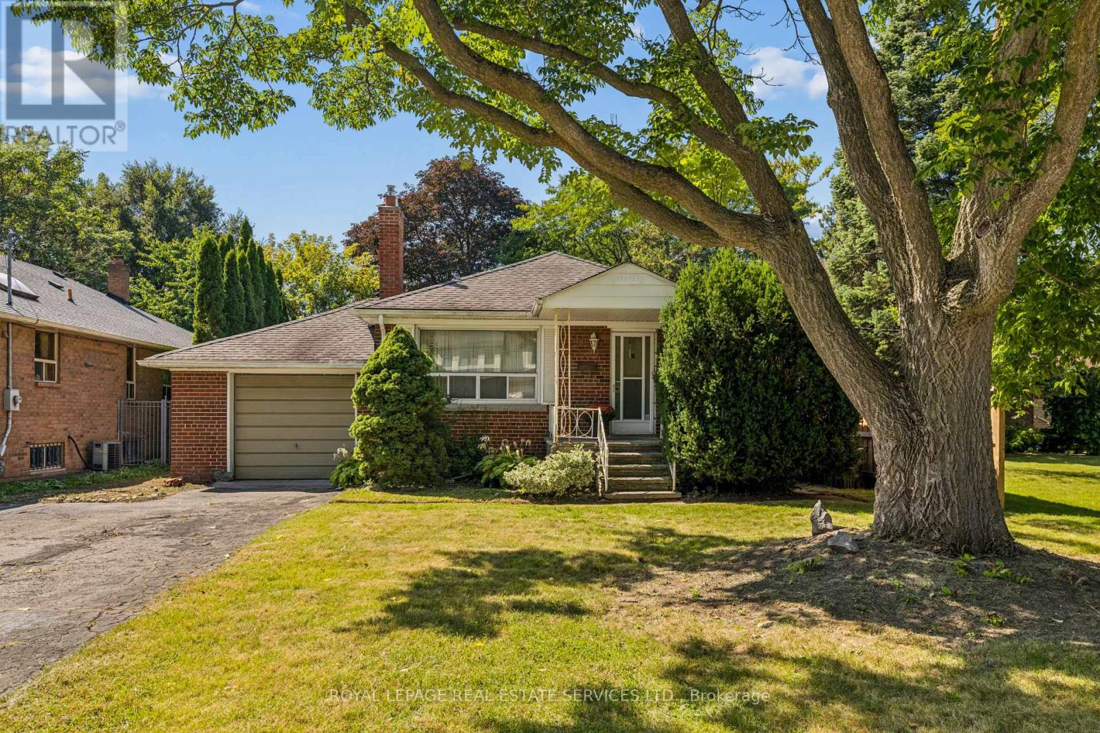 98 Prennan Avenue, Toronto, Ontario  M9B 4C4 - Photo 1 - W13781330