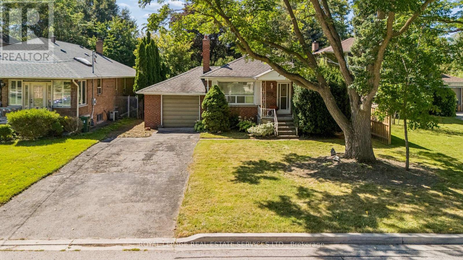 98 Prennan Avenue, Toronto, Ontario  M9B 4C4 - Photo 3 - W13781330