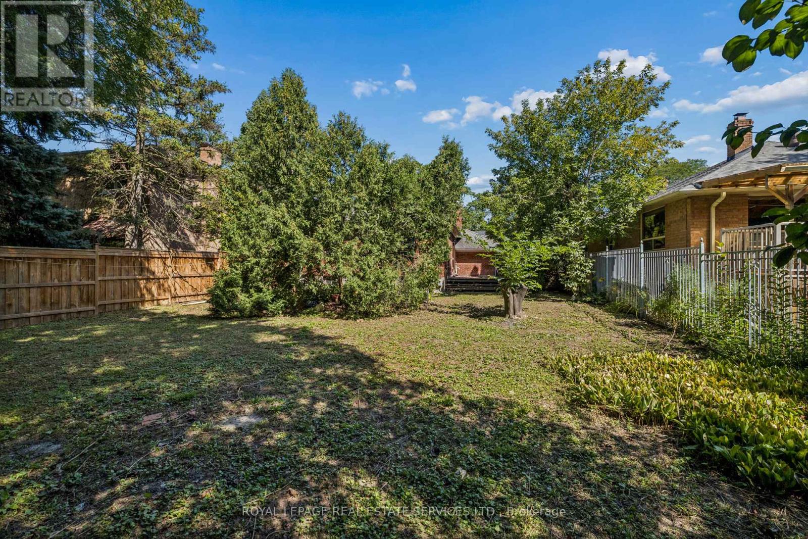 98 Prennan Avenue, Toronto, Ontario  M9B 4C4 - Photo 7 - W13781330